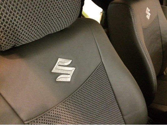 Авточехлы на Suzuki SX4 Авточехлы на Suzuki SX4